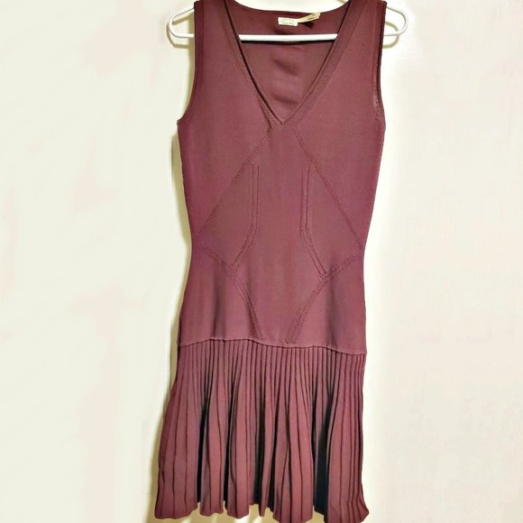 LEON MAX Limited Edition V-Neck Sleeveless Pleated Dress Sz M EUC - Picture 1 of 4